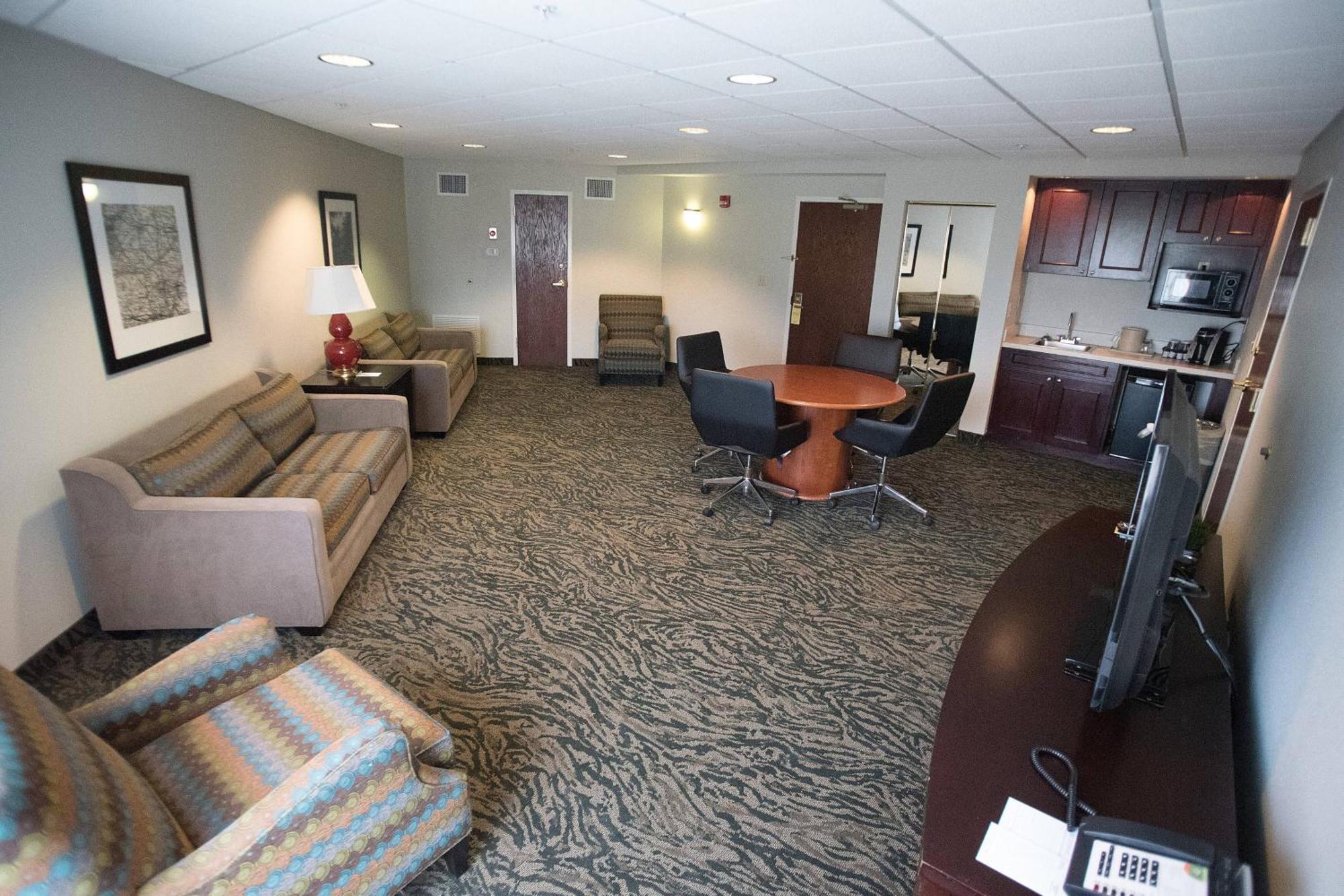 Courtyard By Marriott Hickory Hotel Екстериор снимка