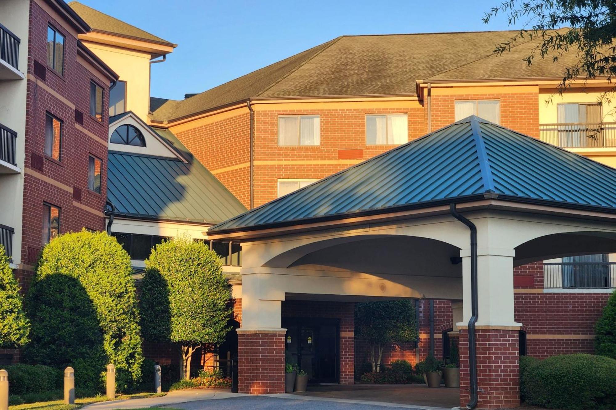 Courtyard By Marriott Hickory Hotel Екстериор снимка